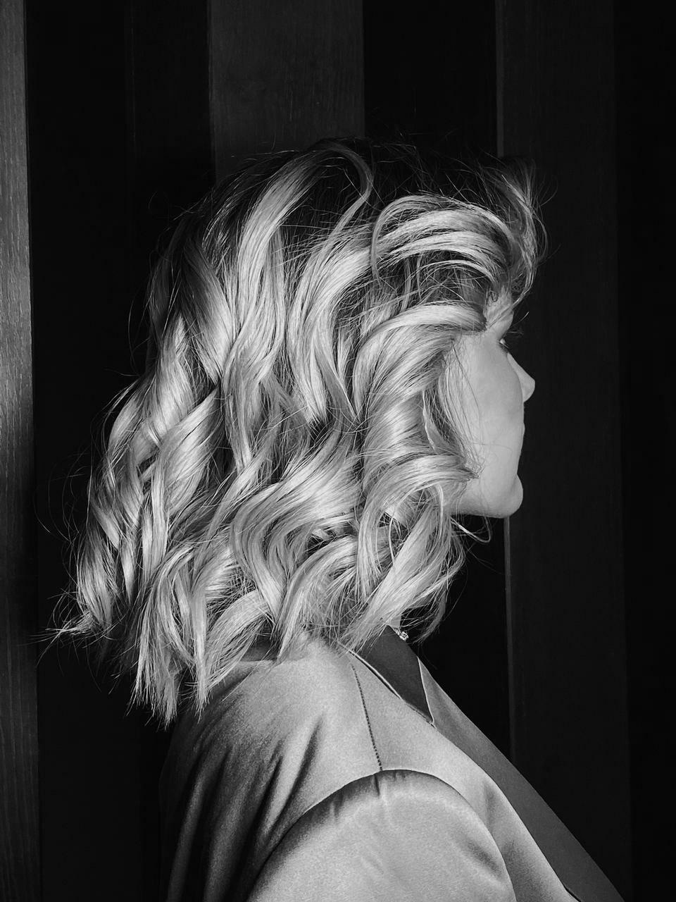 <span style="font-weight: bold;">HAIR</span>